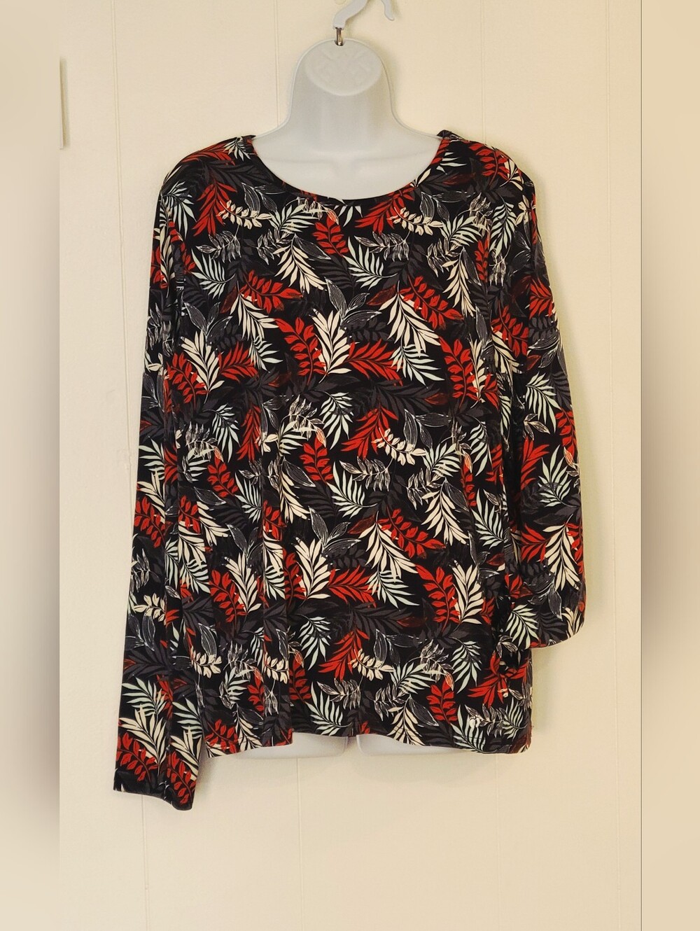 Hang Ten Black Red White Leaf-Print Long Sleeve Tunic